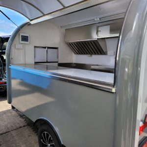 2.8m Grey Catering Pod — Fridge & Extraction