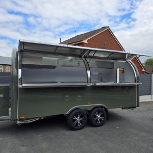 4.5m RAL 7009 Catering Pod — Fridge
