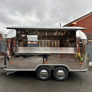 4.5m Stainless Steel Airstream — Fridge & Extraction