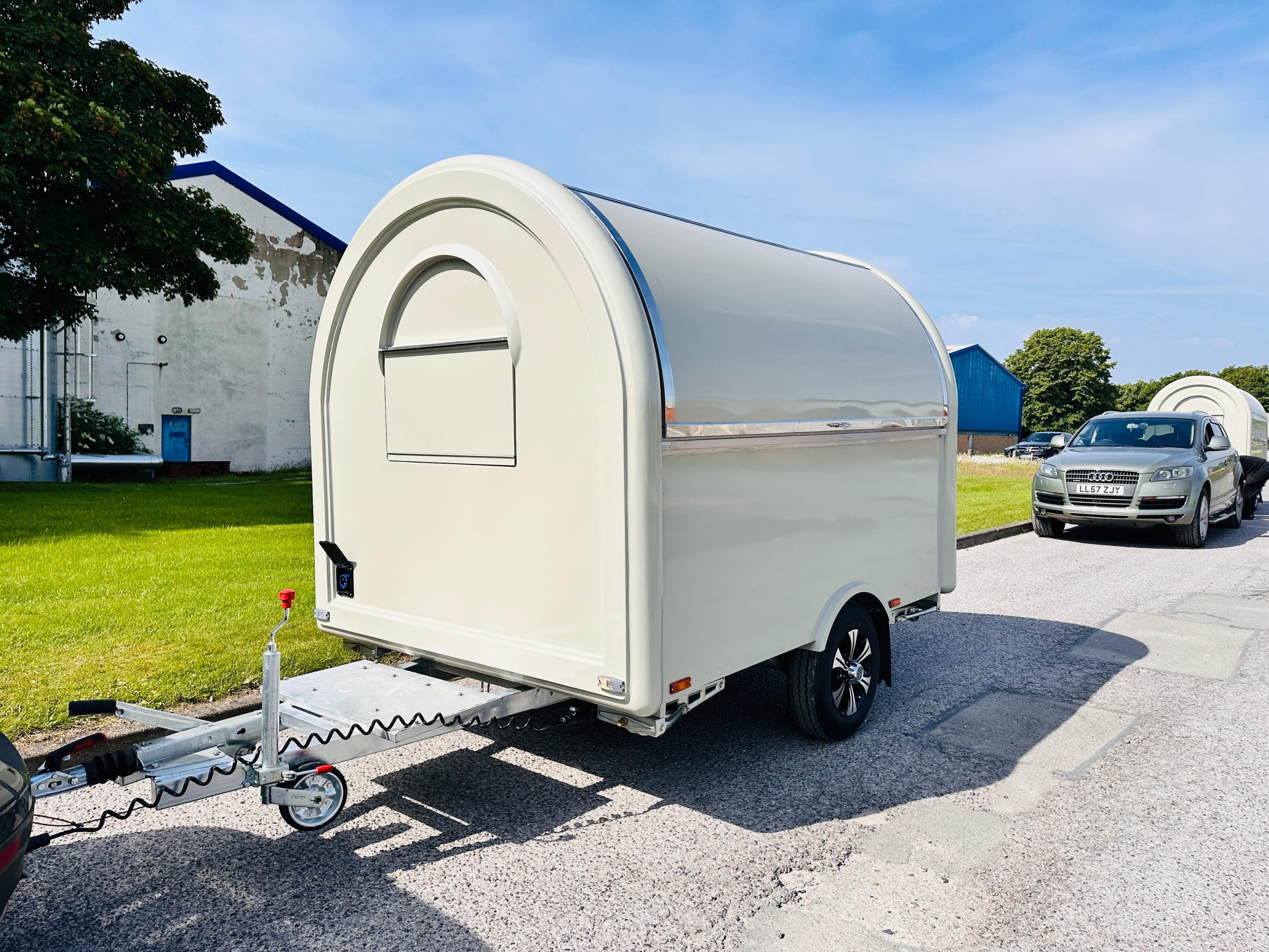 2.8m Grey Catering Pod — Fridge - Image 5