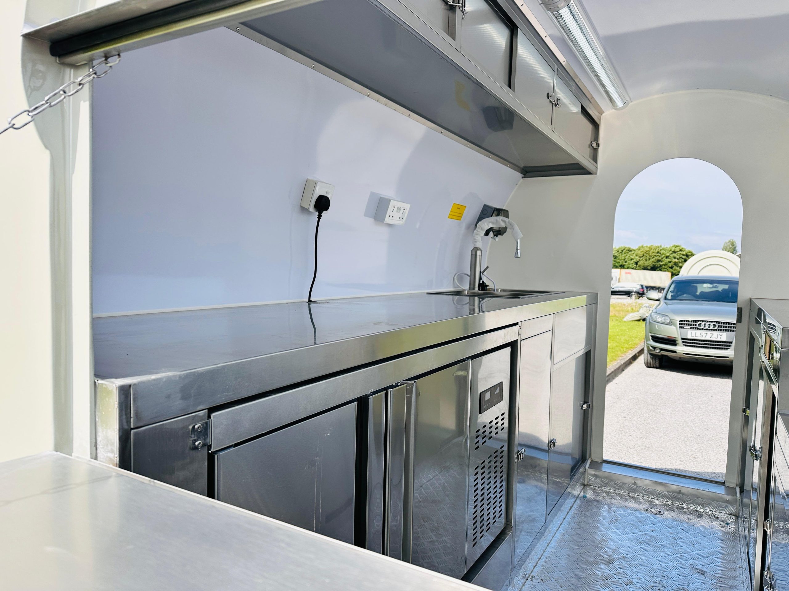 2.8m Grey Catering Pod — Fridge - Image 15