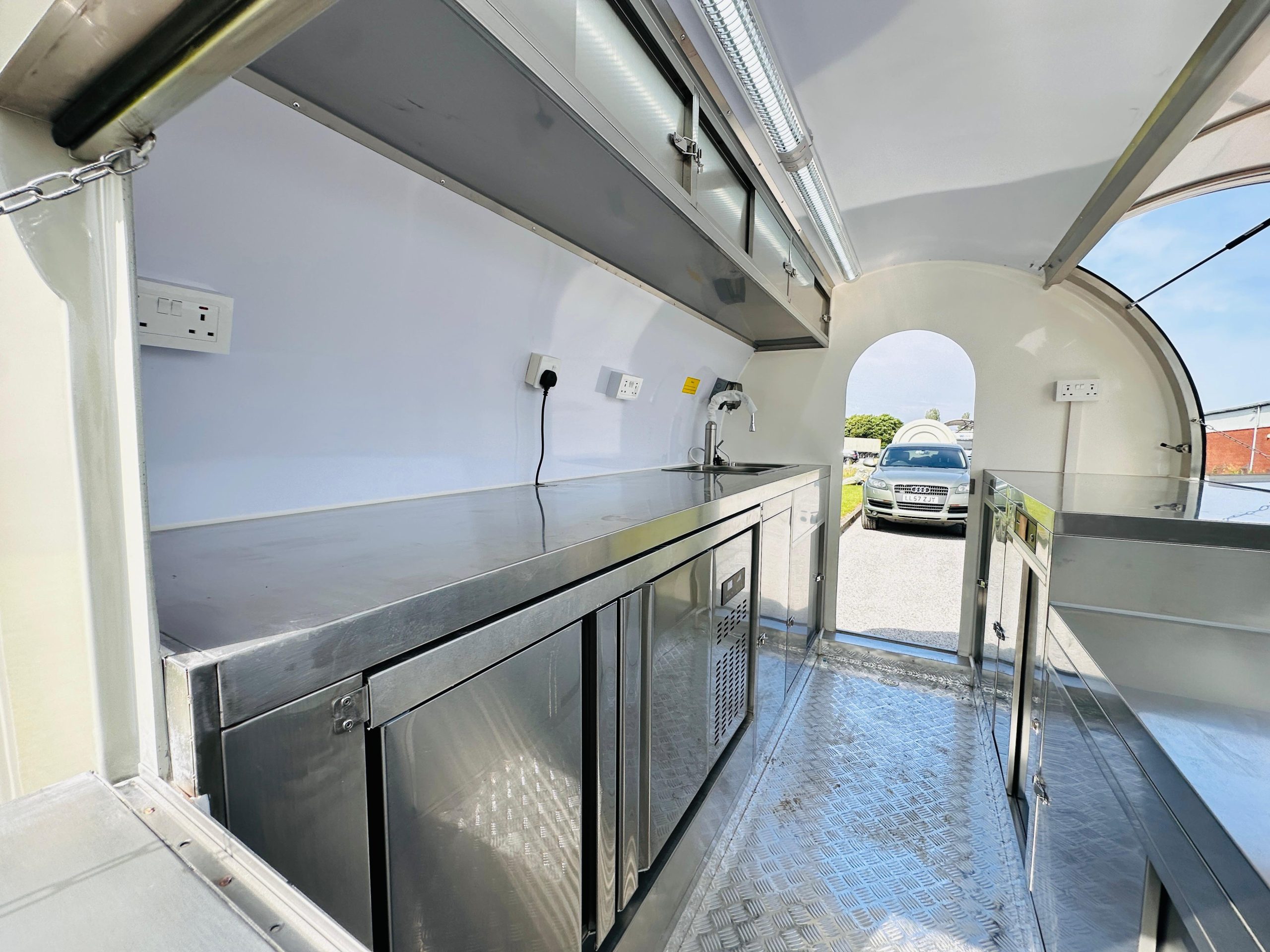 2.8m Grey Catering Pod — Fridge - Image 14