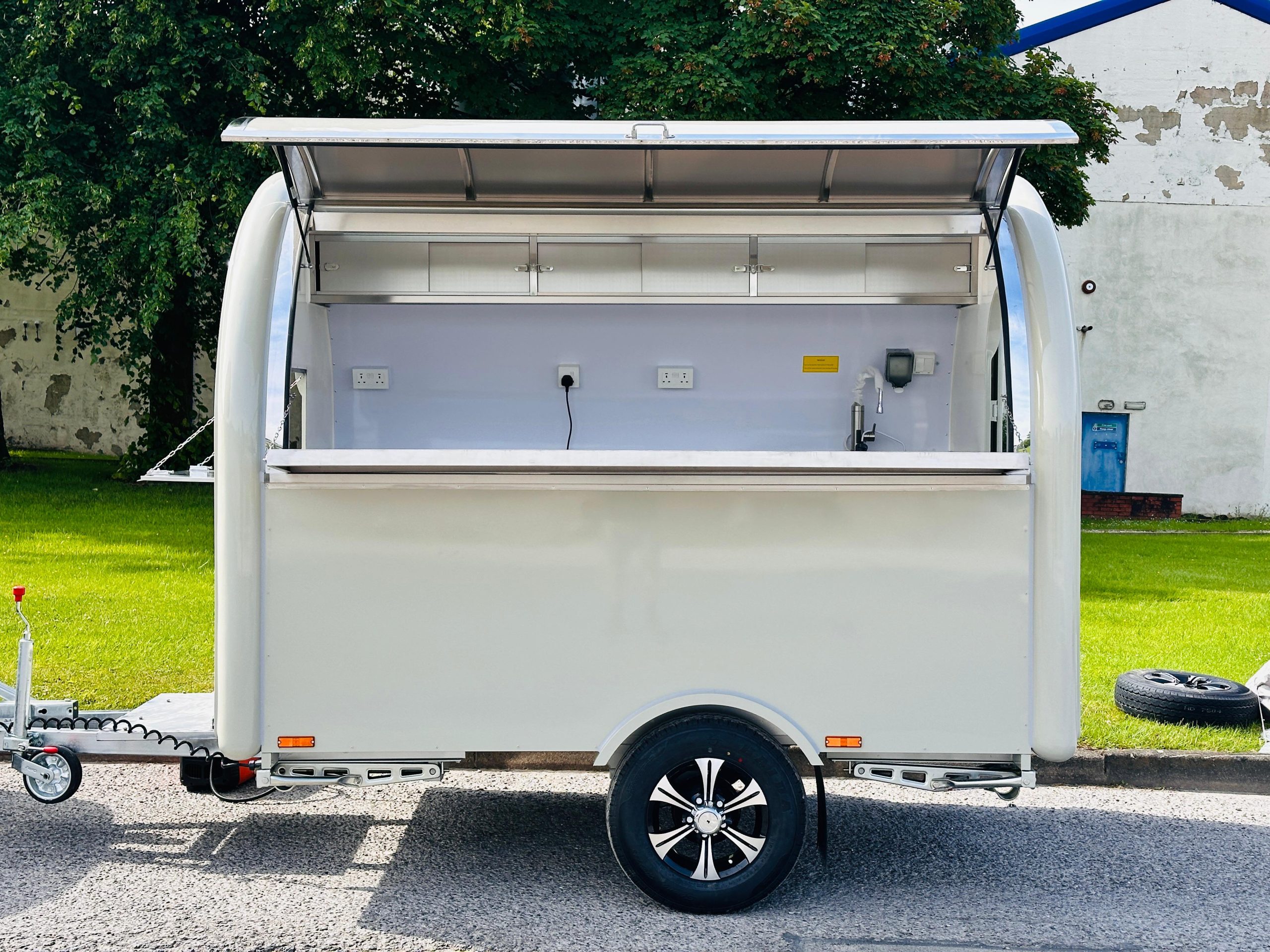 2.8m Grey Catering Pod — Fridge