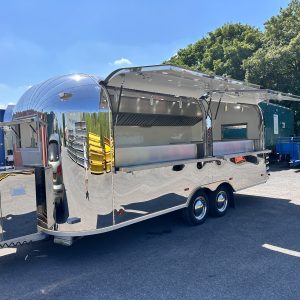 6.0m Stainless Steel Airstream — Fridge & Extraction