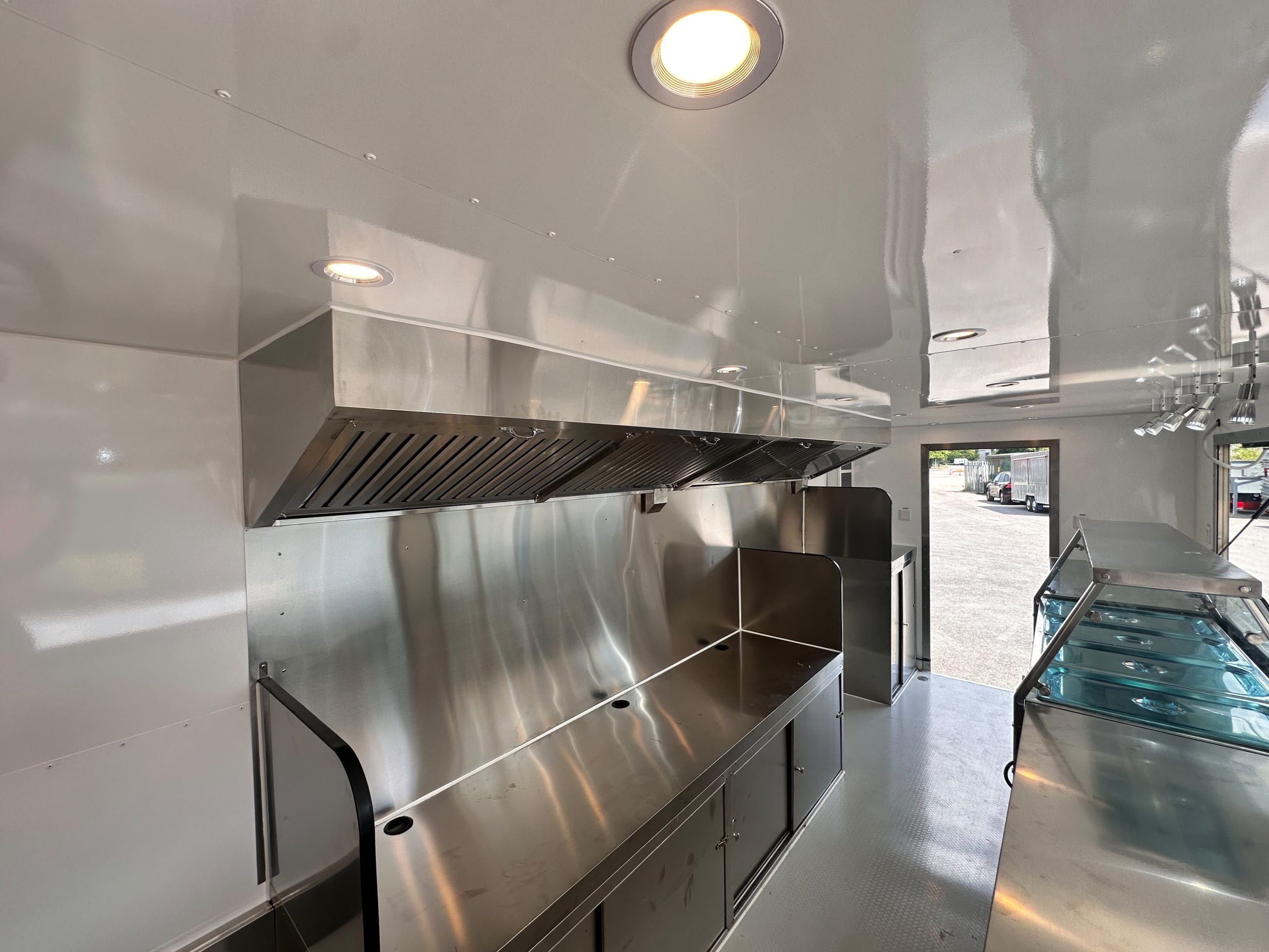 5.5m Black Container Trailer — Fridge & Extraction - Image 10