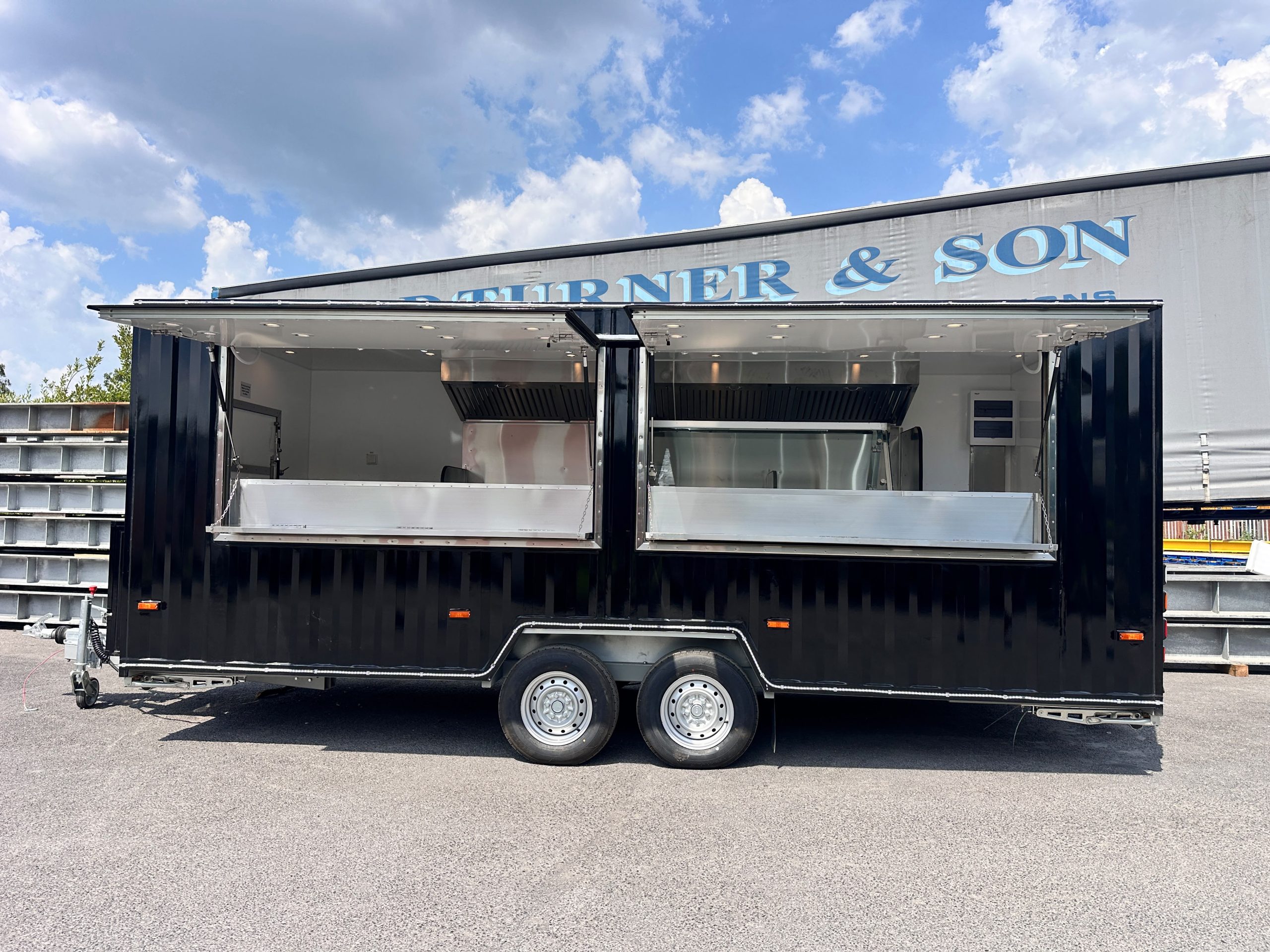5.5m Black Container Trailer — Fridge & Extraction - Image 2
